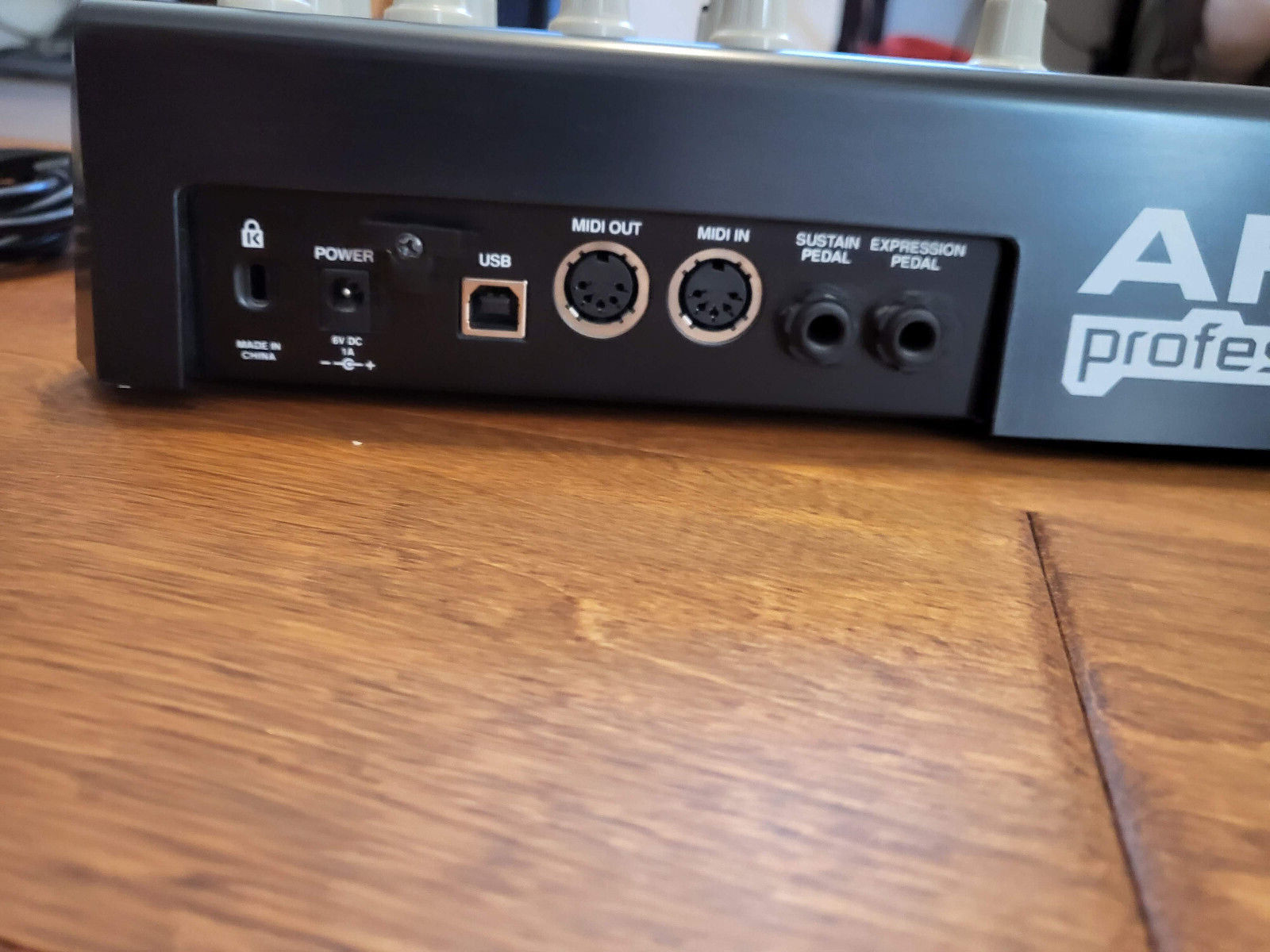 Akai MPKMINI3 25 Key MIDI Keyboard Controller - Fresh Stock Dated February 2026