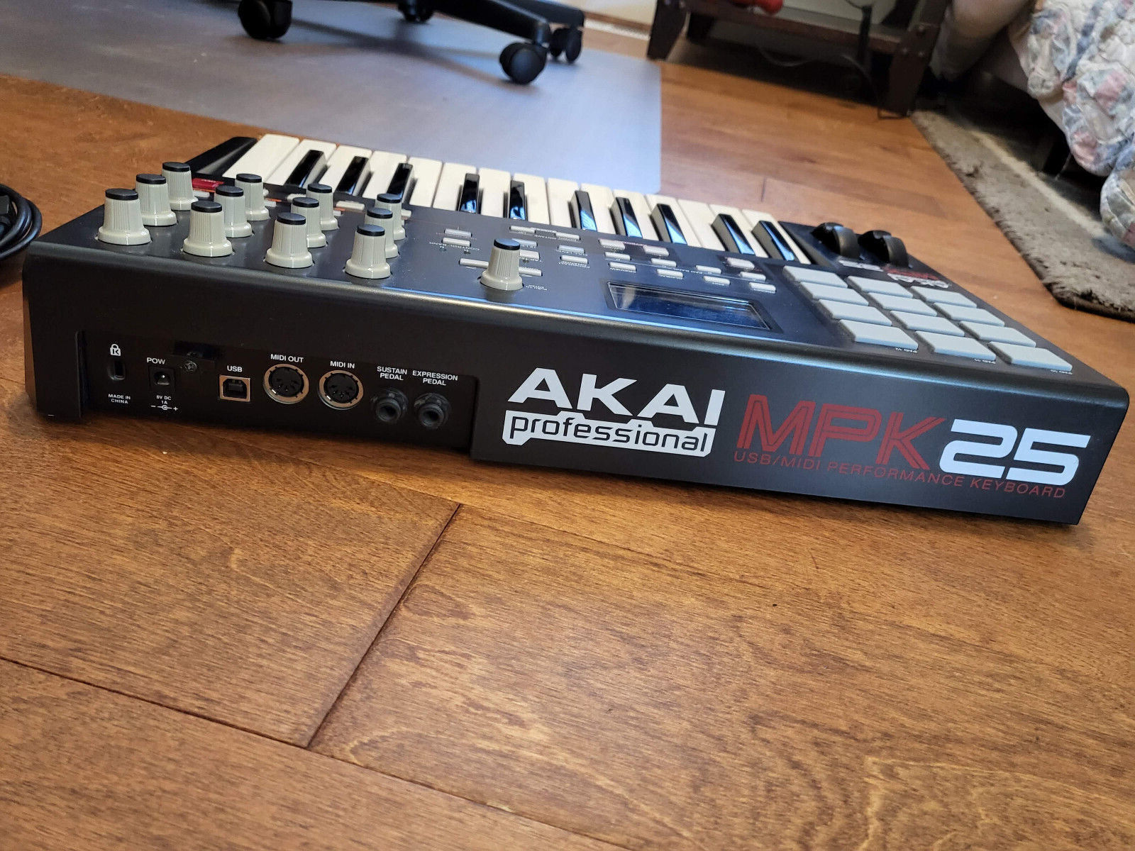 Akai MPKMINI3 25 Key MIDI Keyboard Controller - Fresh Stock Dated February 2026