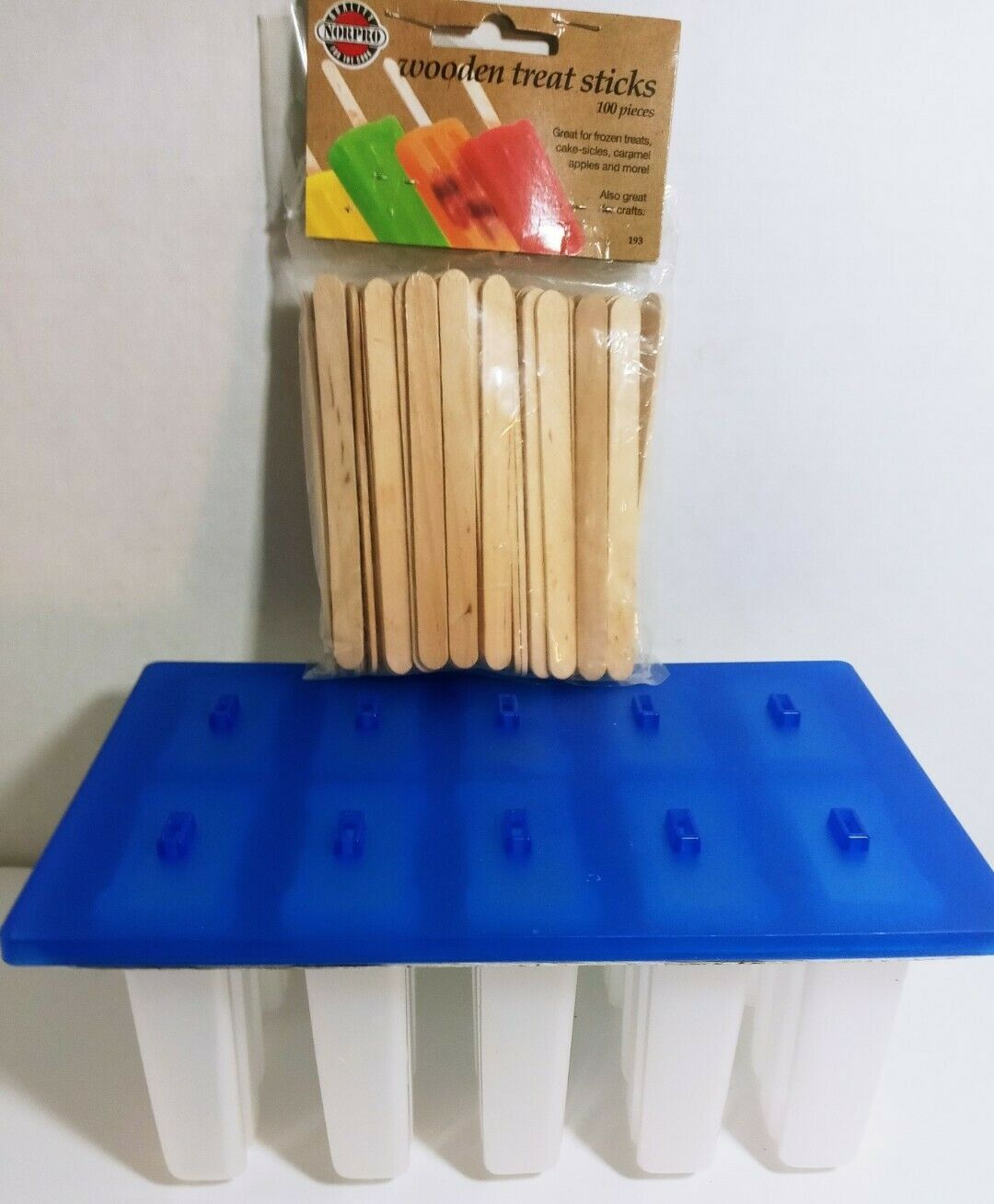 Norpro Frozen Ice Pop Maker makes 10 3oz  with 100 Wooden Treat Sticks. BPA Free - Fresh Stock Dated February 2026