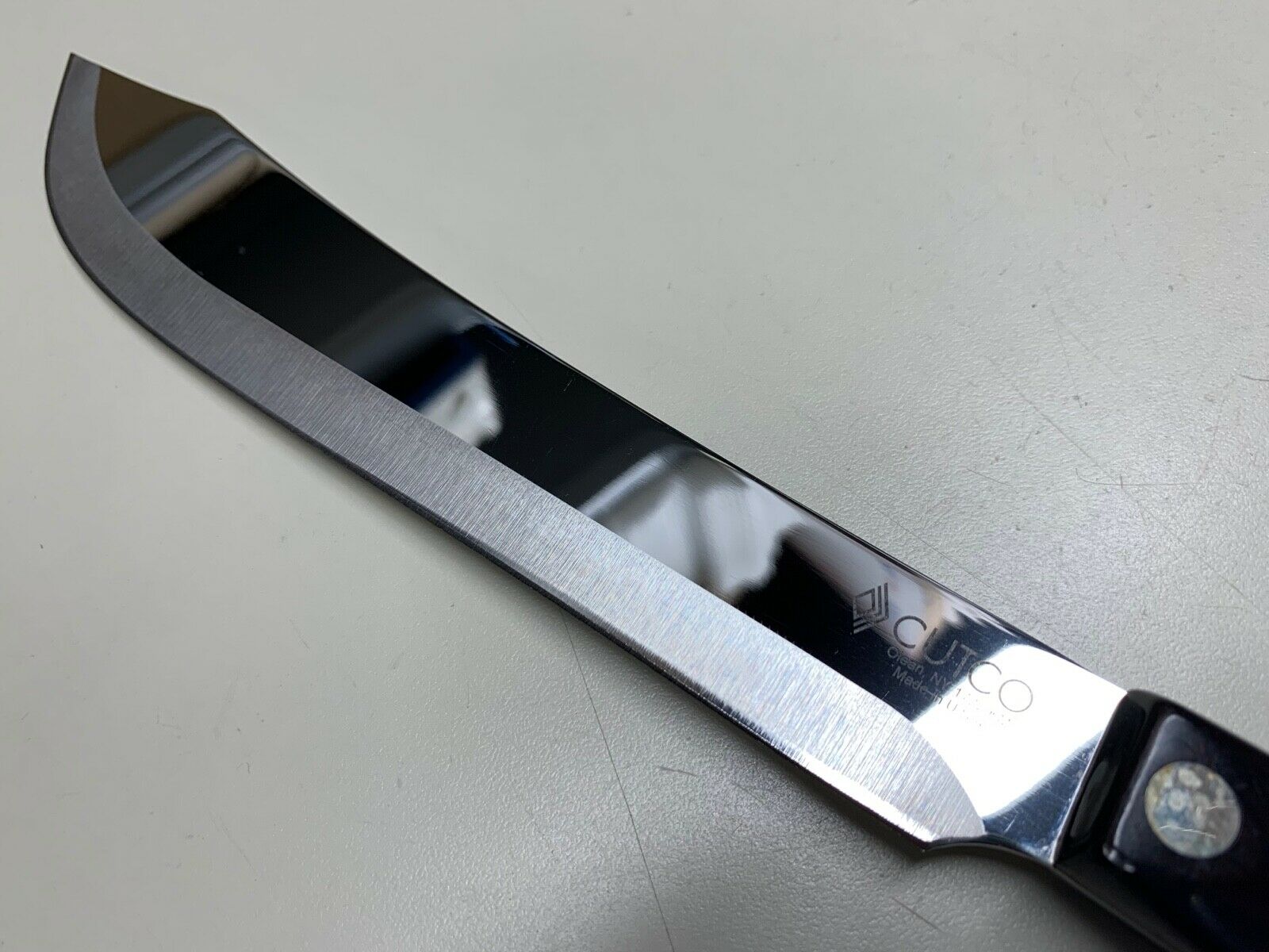 CUTCO Classic Handle Butcher knife 1722 USA made **VERY NICE CONDITION** - Fresh Stock Dated December 2025