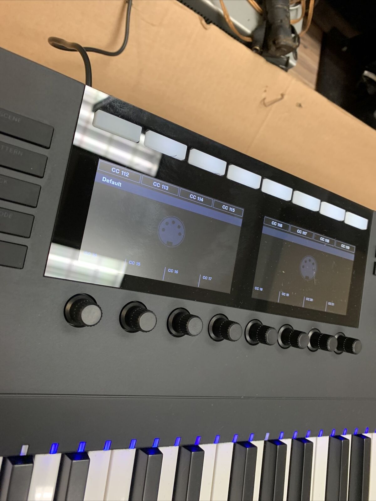 Native Instruments Komplete Kontrol s88 (Button slow to come up)  * See Photos* - Fresh Stock Dated February 2026