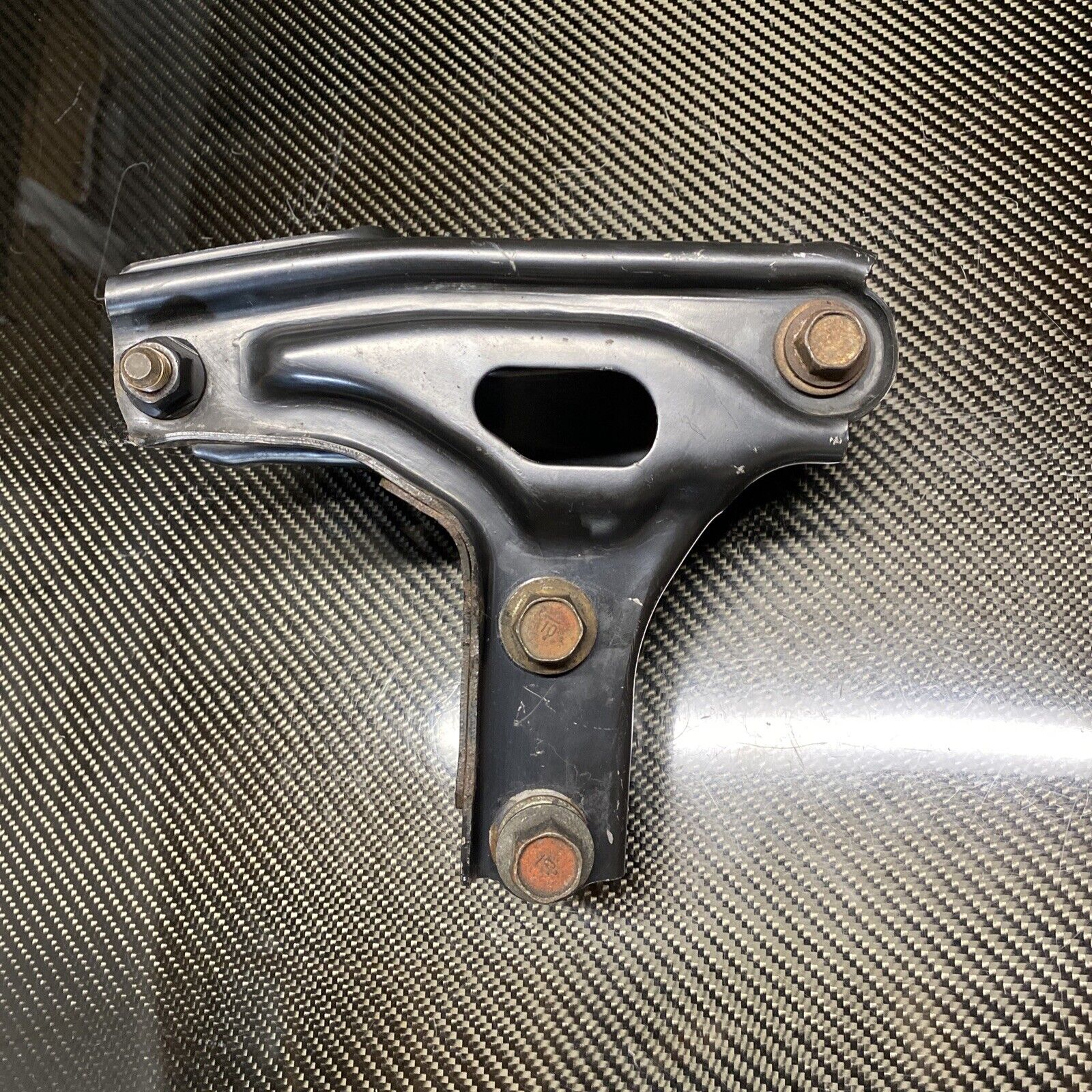 1997-2001 Honda Crv rear t bracket auto to manual conversion OEM - Fresh Stock Dated February 2026