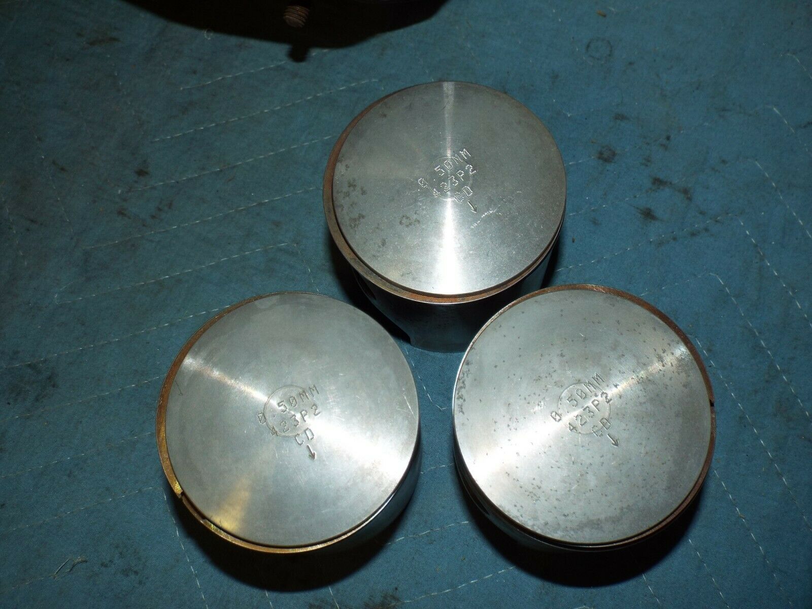 KAWASAKI H2 750 EARLY CYLINDERS AND HEADS WITH PISTONS AND RINGS 1972 1973  TOP - Fresh Stock Dated February 2026