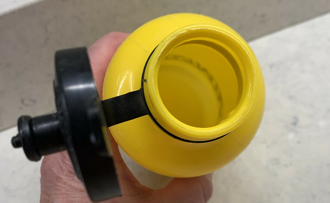 Vintage Yellow SPECIALIZED plastic water bottle, Pre-owned - Fresh Stock Dated December 2025