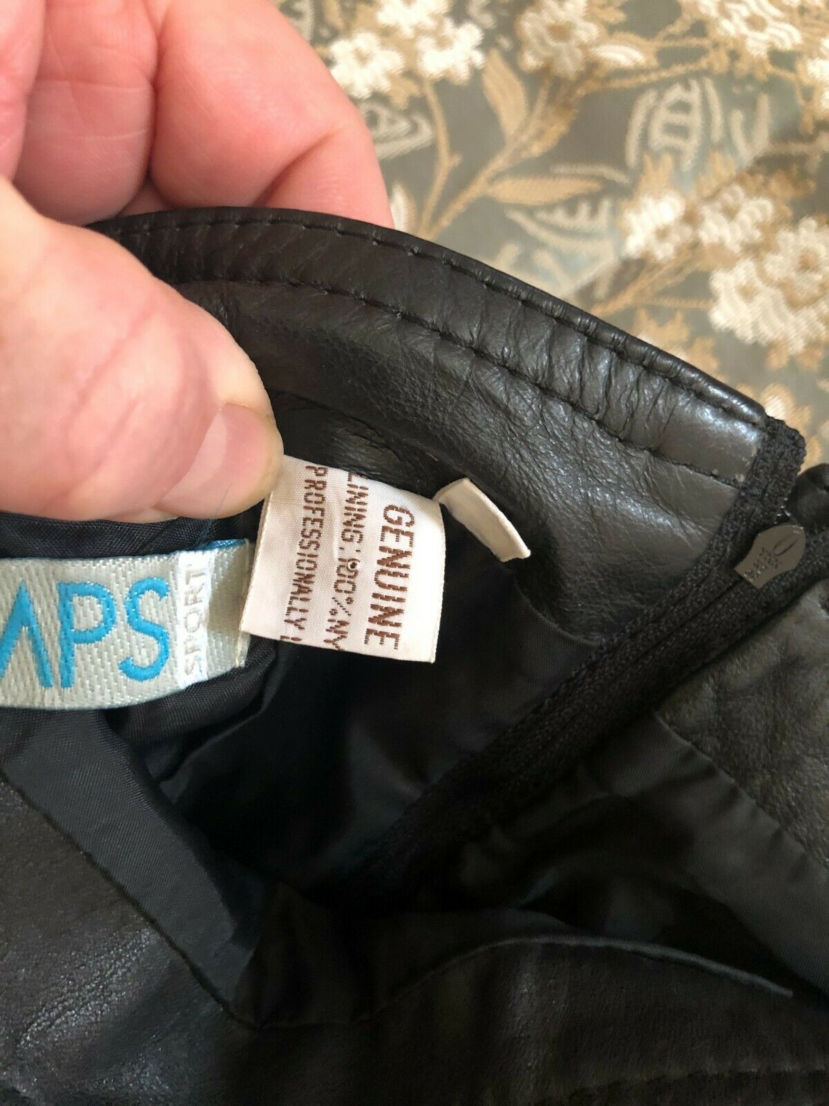 Trumps Sport Women's Black Size 7/8 Leather Pencil Skirt VTG - Fresh Stock Dated February 2026