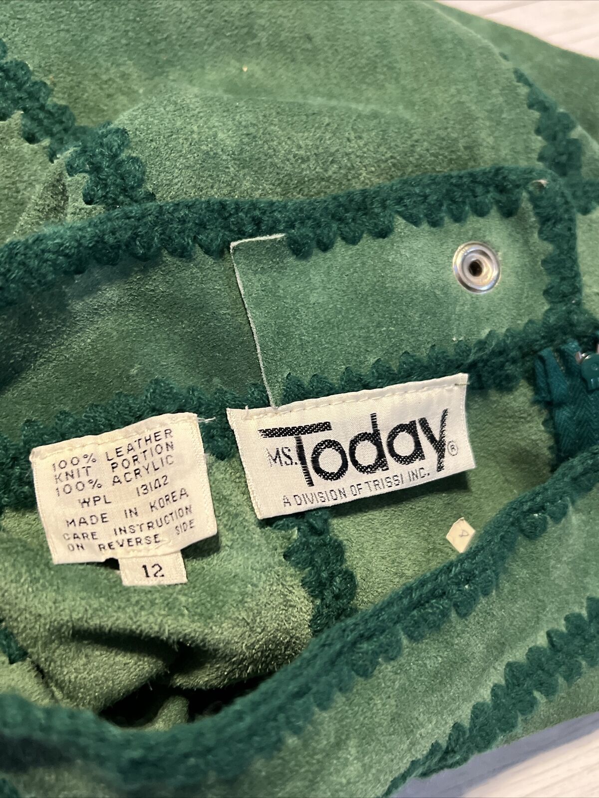 VTG Ms. Today Trissi Inc Green Suede Yarn Skirt Vest Patchwork Women’s XS/S READ - Fresh Stock Dated March 2026