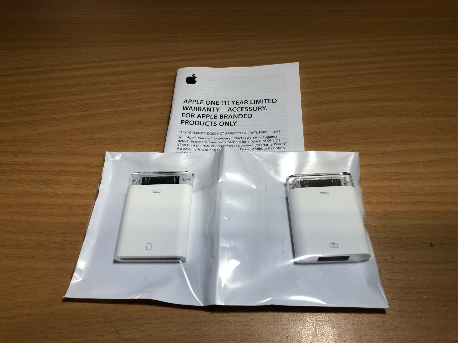 Original Apple 30-Pin iPad Camera Connection Kit MC531ZM/A - Fresh Stock Dated February 2026