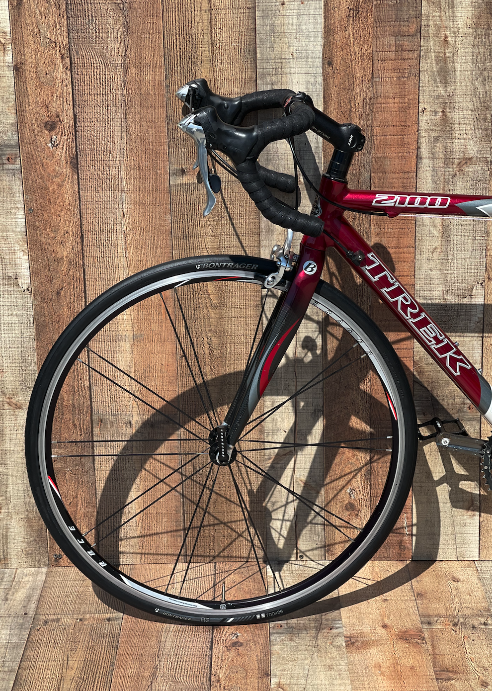 2005 Trek 2100 52cm Shimano Bontrager Road Bike - Fresh Stock Dated February 2026