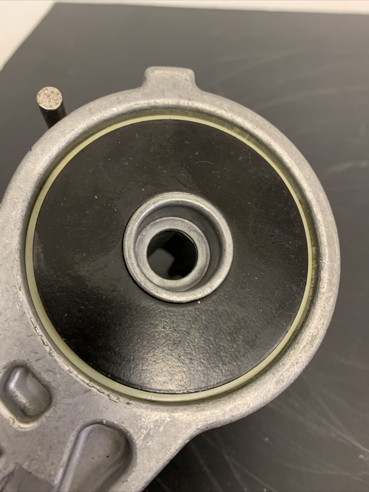 Wow! Volvo 21618992 Litens Belt tensioner, *NEW* - Fresh Stock Dated February 2026