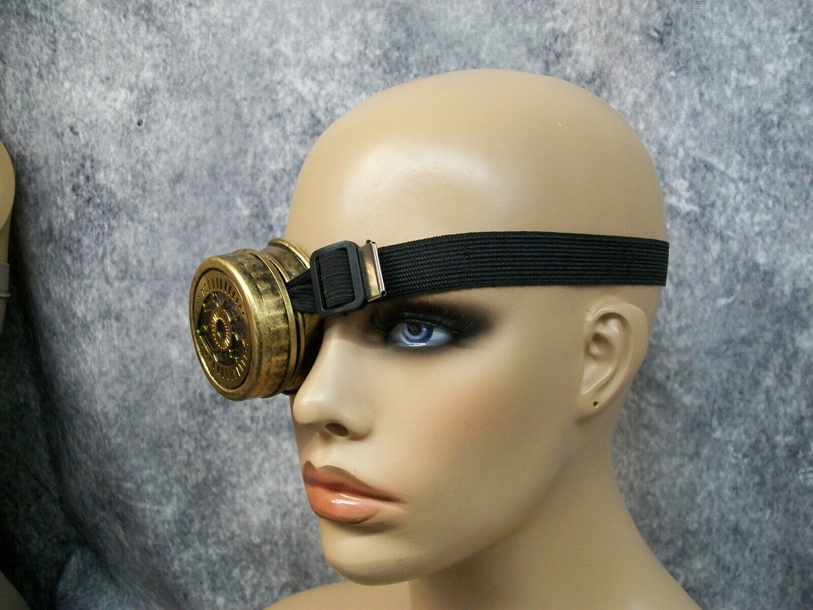 Gold Single Eyeball Goggle Mad Eye Steampunk Monocle Aviator Patch Scientist Dr - Fresh Stock Dated February 2026