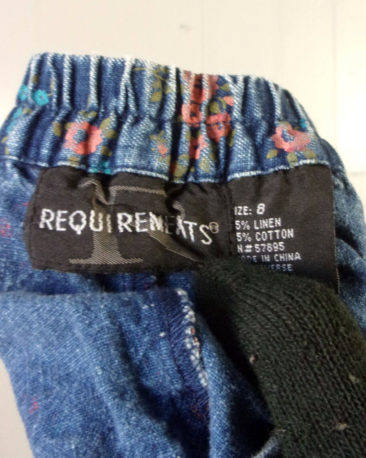 vtg 80s 90s Requirements Tiny Floral Pattern Cotton / Linen Denim Skirt sz 8 - Fresh Stock Dated March 2026