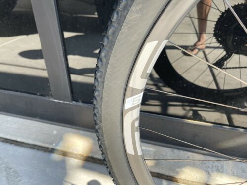 Yeti Arc, Enve M525 - Fresh Stock Dated February 2026