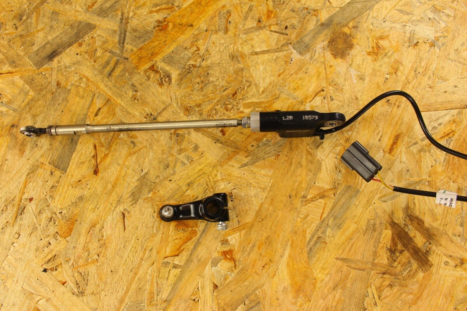 MV Agusta F3 800 Rosso 2020 2021 gear change pedal quickshifter rod shaft - Fresh Stock Dated February 2026