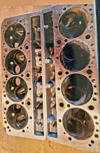 Preowned chevy SB2.2 alum racing heads,bryant 3.260