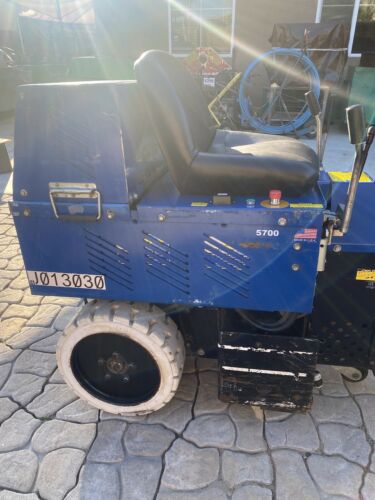 National 5700  Ride on Floor , Tile Scraper /Stripper. - Fresh Stock Dated December 2025