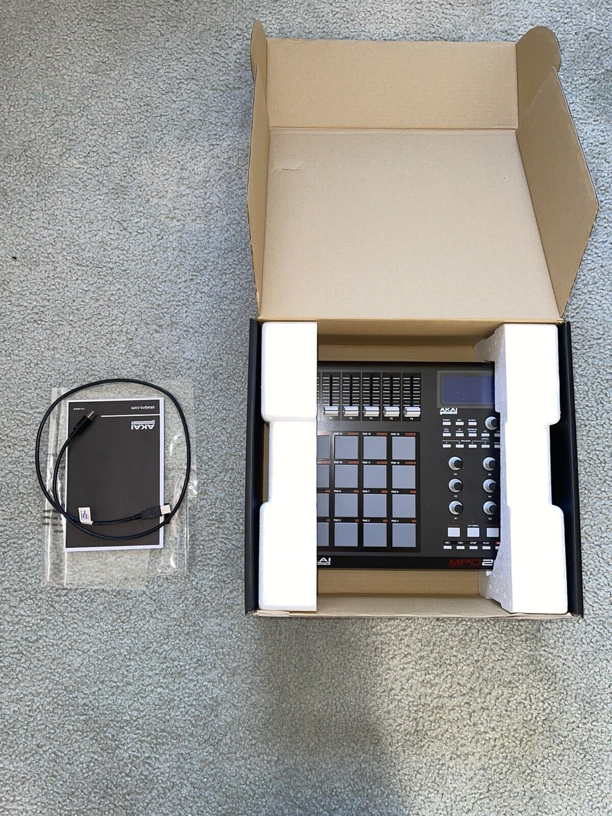 AKAI Professional MPD26 USB/MIDI Pad Controller Unit Brand New - Fresh Stock Dated February 2026