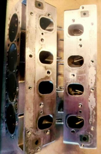 Preowned chevy SB2.2 alum racing heads,bryant 3.260