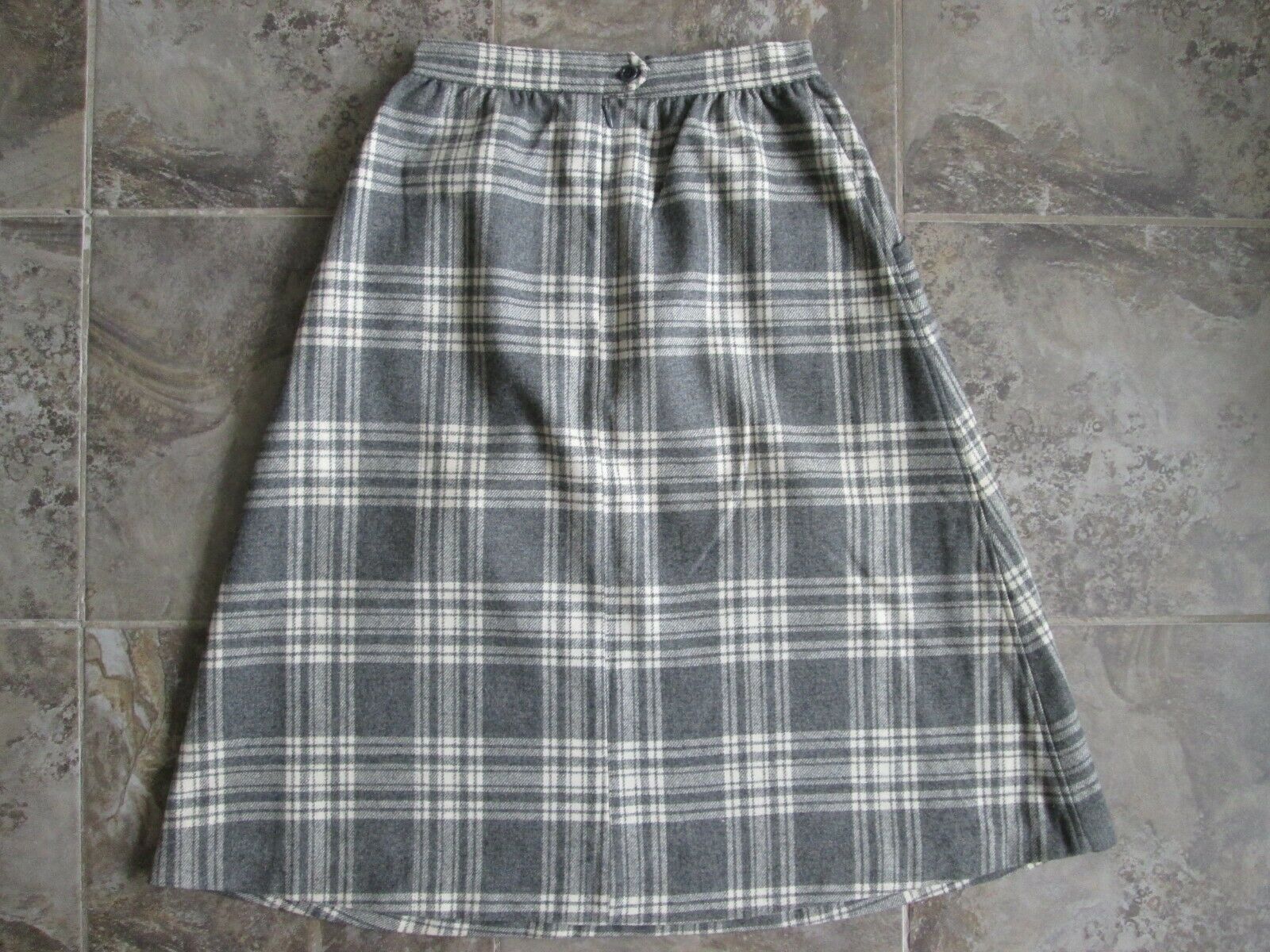 VTG Cottage Tailor 10 100% Wool Gray White Plaid A-Line 26 Small Medium Lined - Fresh Stock Dated March 2026