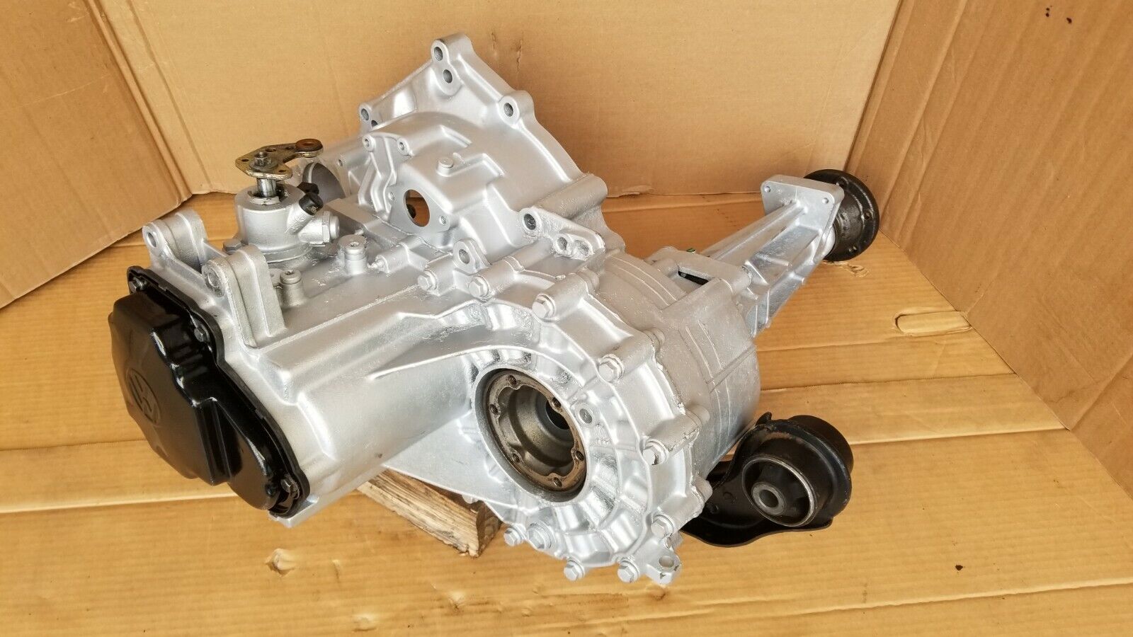 93-95 VW Eurovan 2.5 5-speed Transmission DQL manual Winnebago Camper Rialta - Fresh Stock Dated February 2026