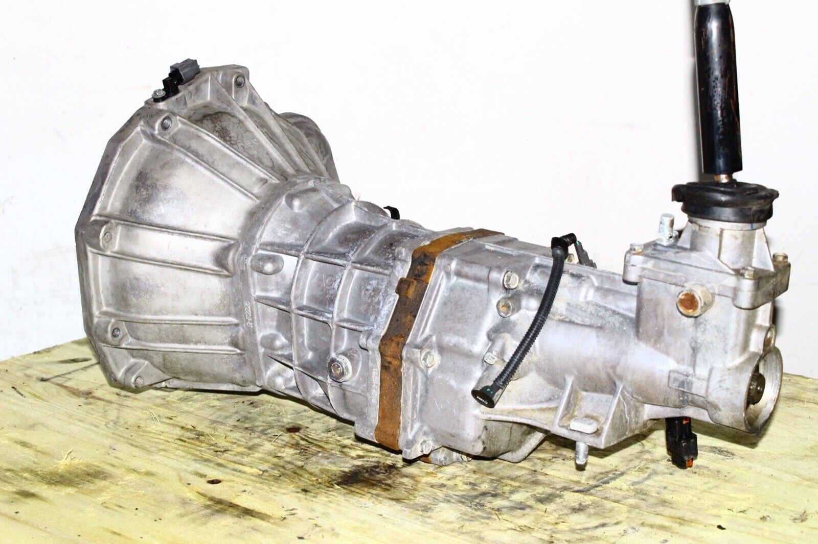 1998-2004 Nissan Xterra Frontier 5 Speed Manual Transmission RWD 2.4l 4 Cyl - Fresh Stock Dated February 2026