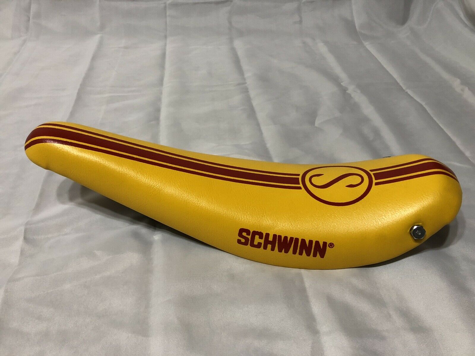 SCHWINN STINGRAY PERMACO 15” BICYCLE BANANA SEAT KRATE MUSCLE BIKE STING RAY - Fresh Stock Dated December 2025