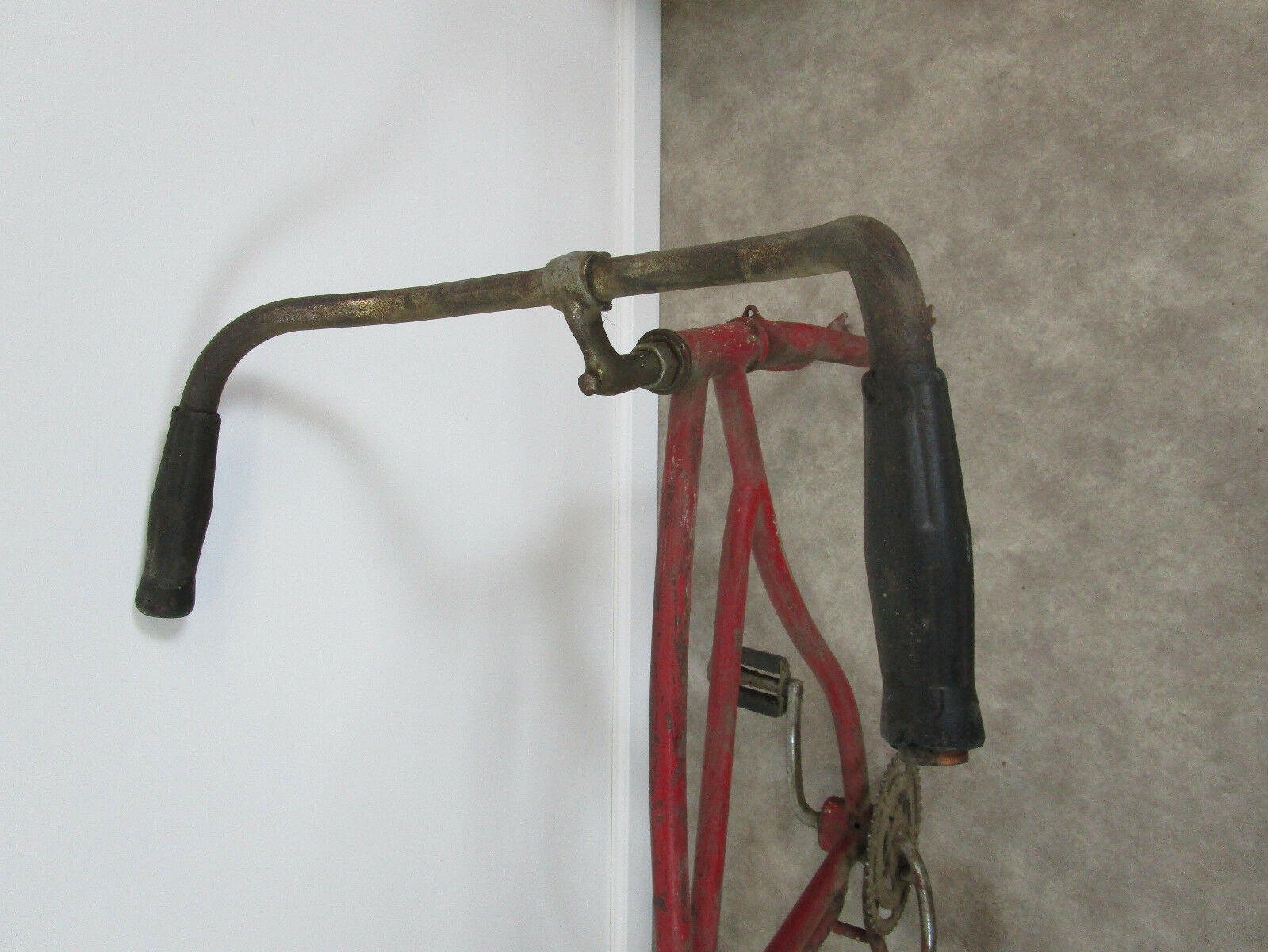 vintage huffman bike frame bicycle antique 1952? - Fresh Stock Dated December 2025