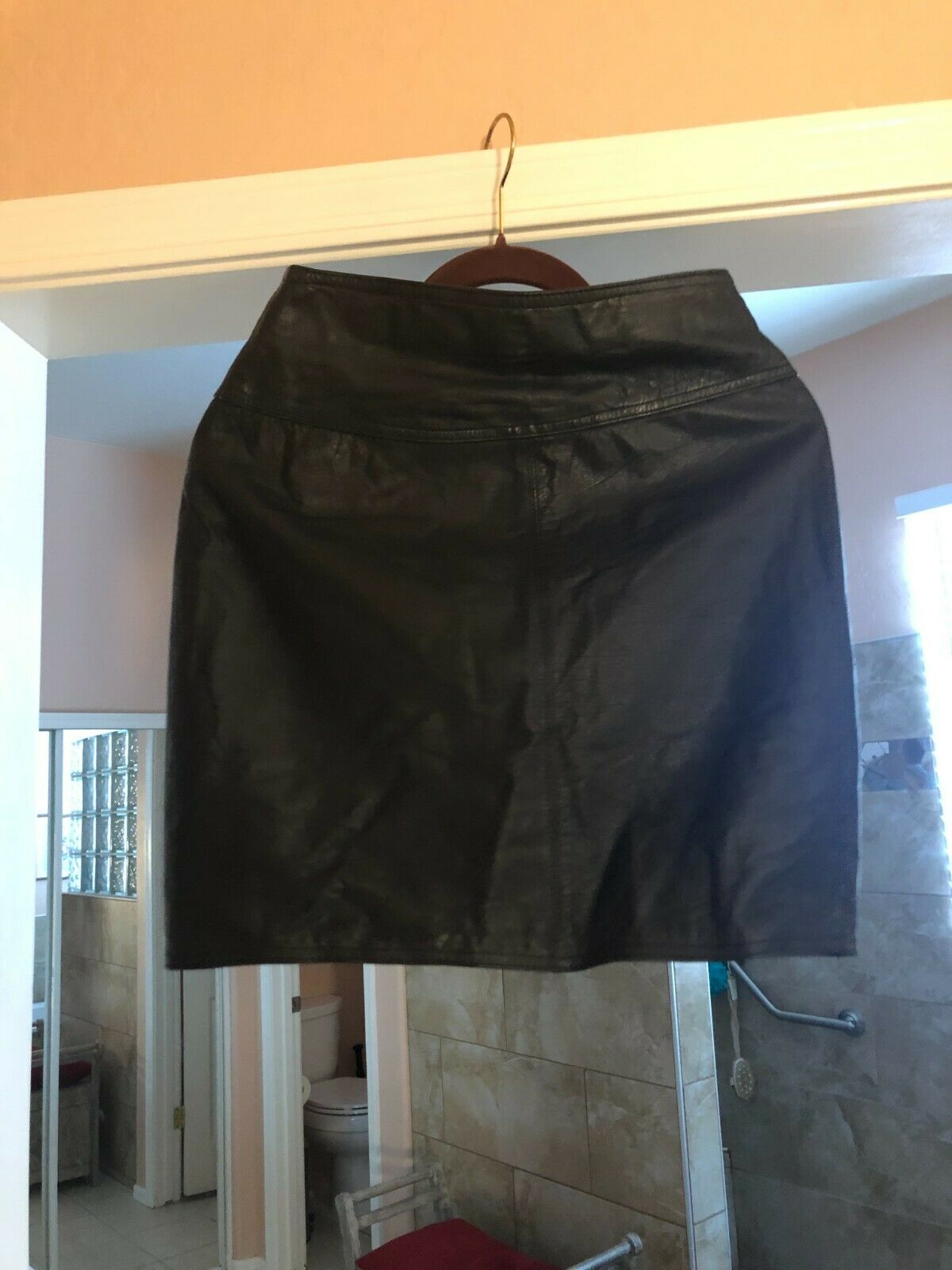 Trumps Sport Women's Black Size 7/8 Leather Pencil Skirt VTG - Fresh Stock Dated February 2026