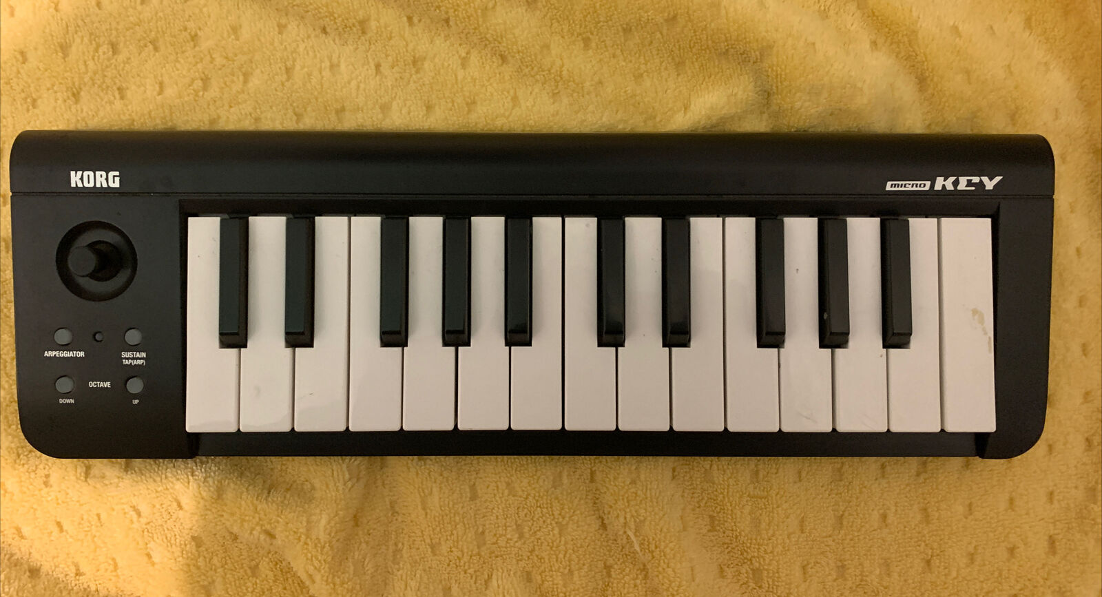 Korg Microkey 25 Key Ultra Compact USB Controller - pre owned - Fresh Stock Dated February 2026