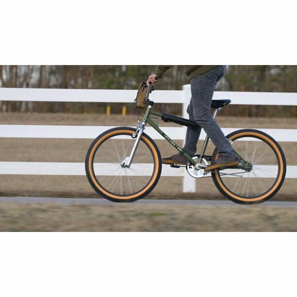 Netflix Stranger Things Lucas BMX Bike, 24-inch wheels, single speed, green - Fresh Stock Dated February 2026