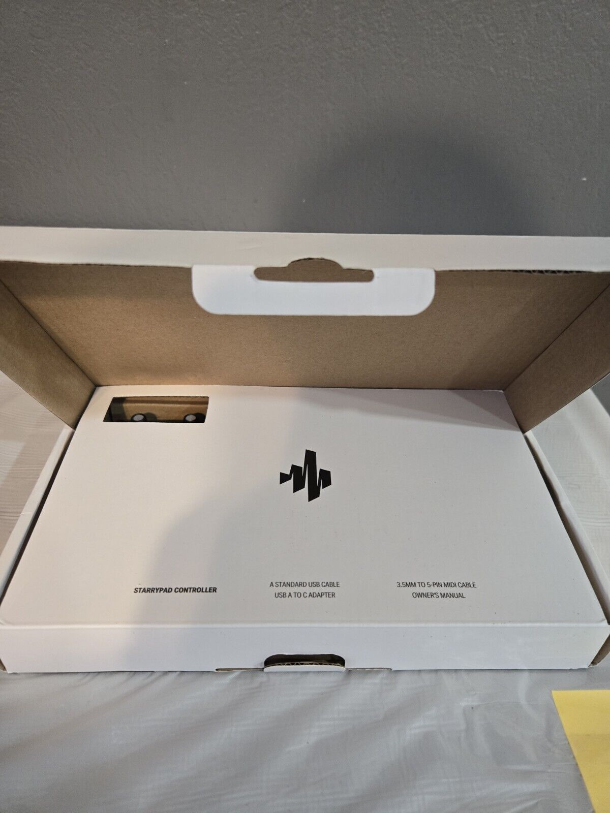 Donner MIDI Starrypad Pad Controller Pad Beat Maker Machine Professional 16 Pad - Fresh Stock Dated December 2025