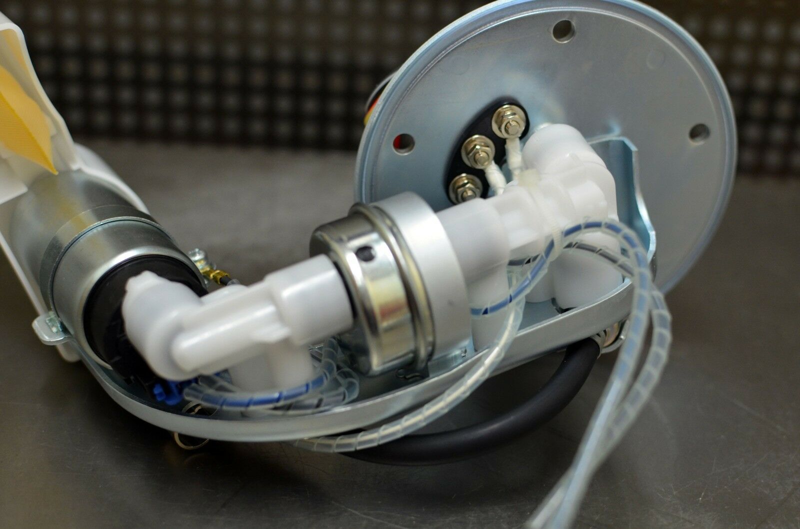 NEW Genuine Suzuki Fuel Pump Assembly Boulevard C50 VL800 C 06-15 15100-41F30 - Fresh Stock Dated February 2026