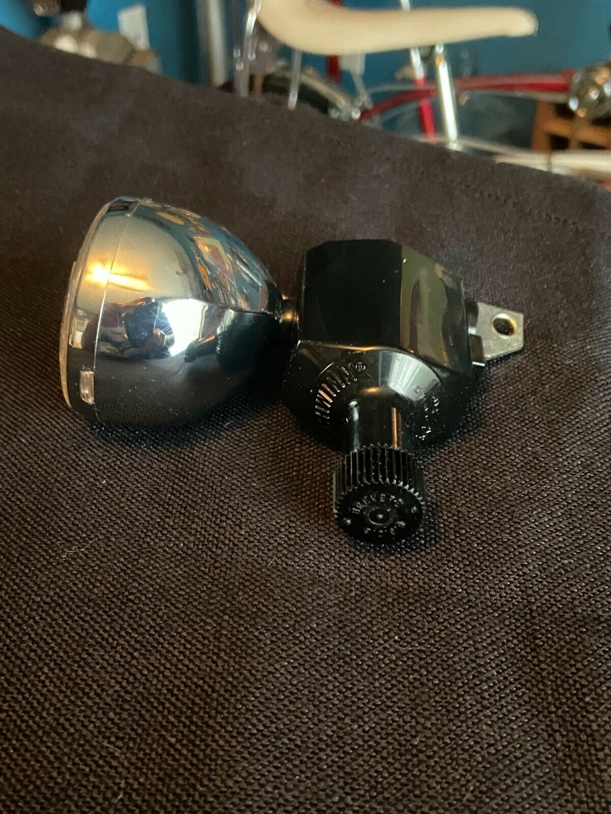 VINTAGE 1970's SCHWINN APPROVED BLOCK GENERATOR LIGHT SET #04-250 (NOS) - Fresh Stock Dated December 2025