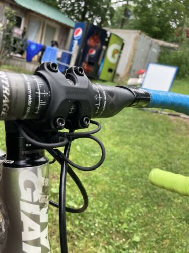 giant propel advanced Rare Hard to find a size small - Fresh Stock Dated December 2025