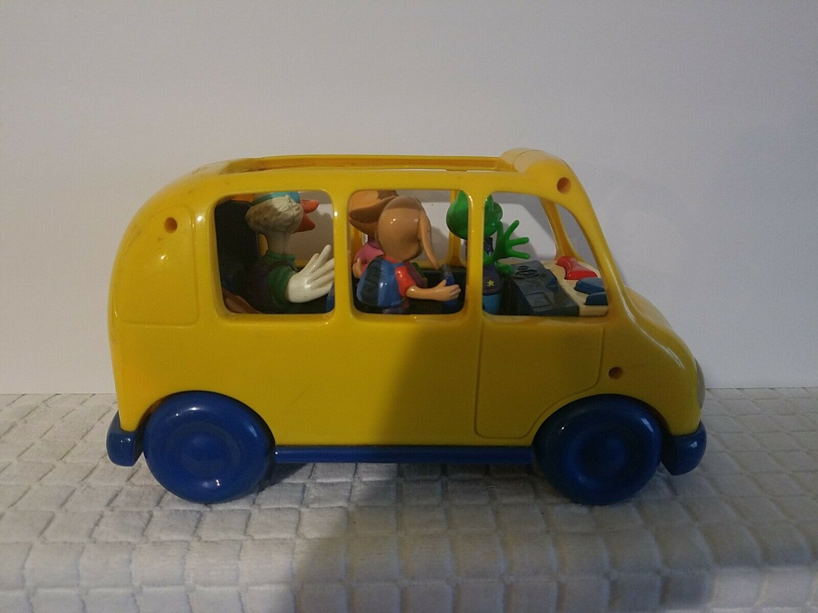 Leap Frog Fun and Learn Phonics Bus - Fresh Stock Dated December 2025