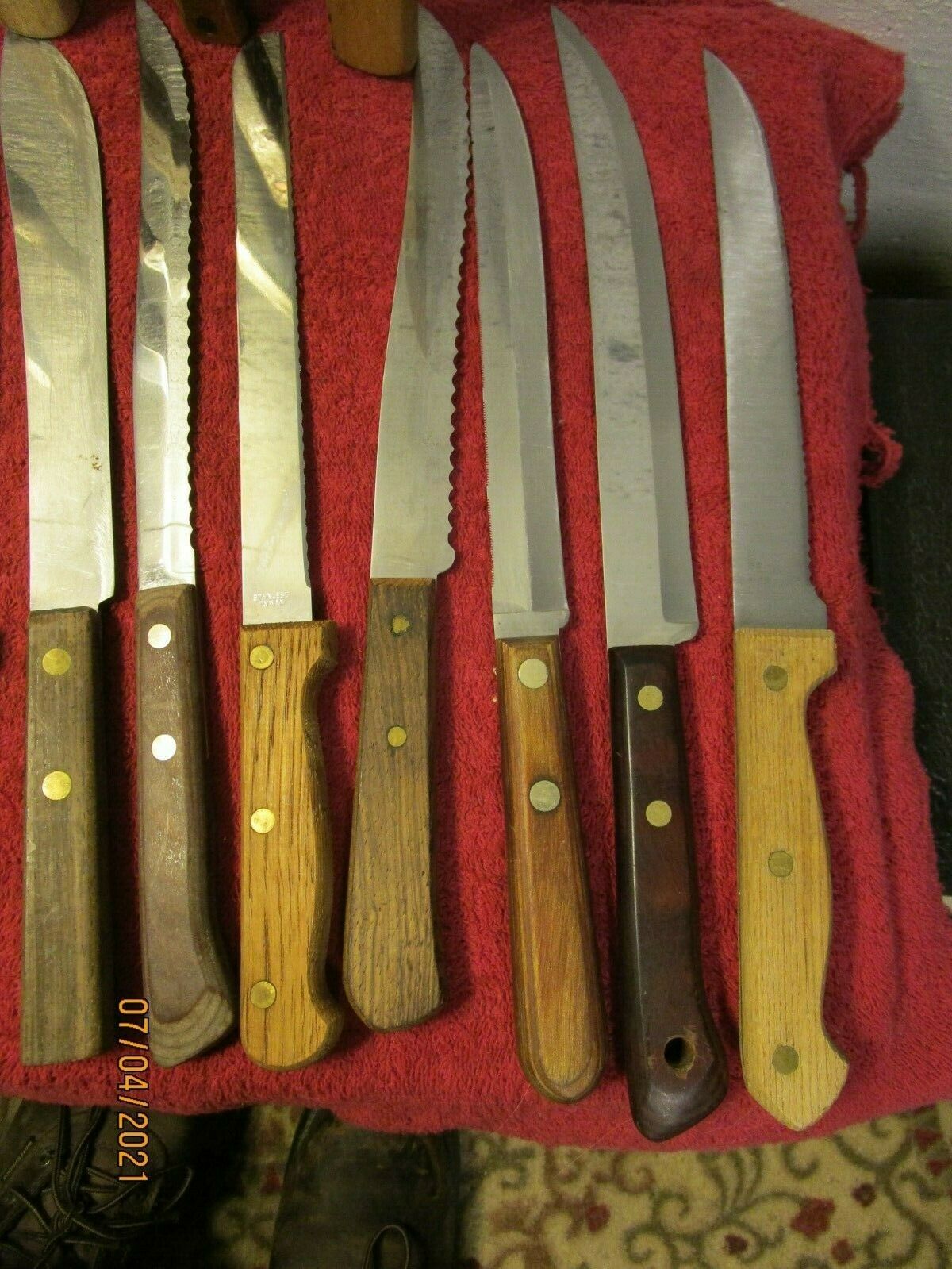 Lot of Vintage Wood Handle Kitchen Knives Mixed Tramotina Chicago Vernco Knife - Fresh Stock Dated December 2025