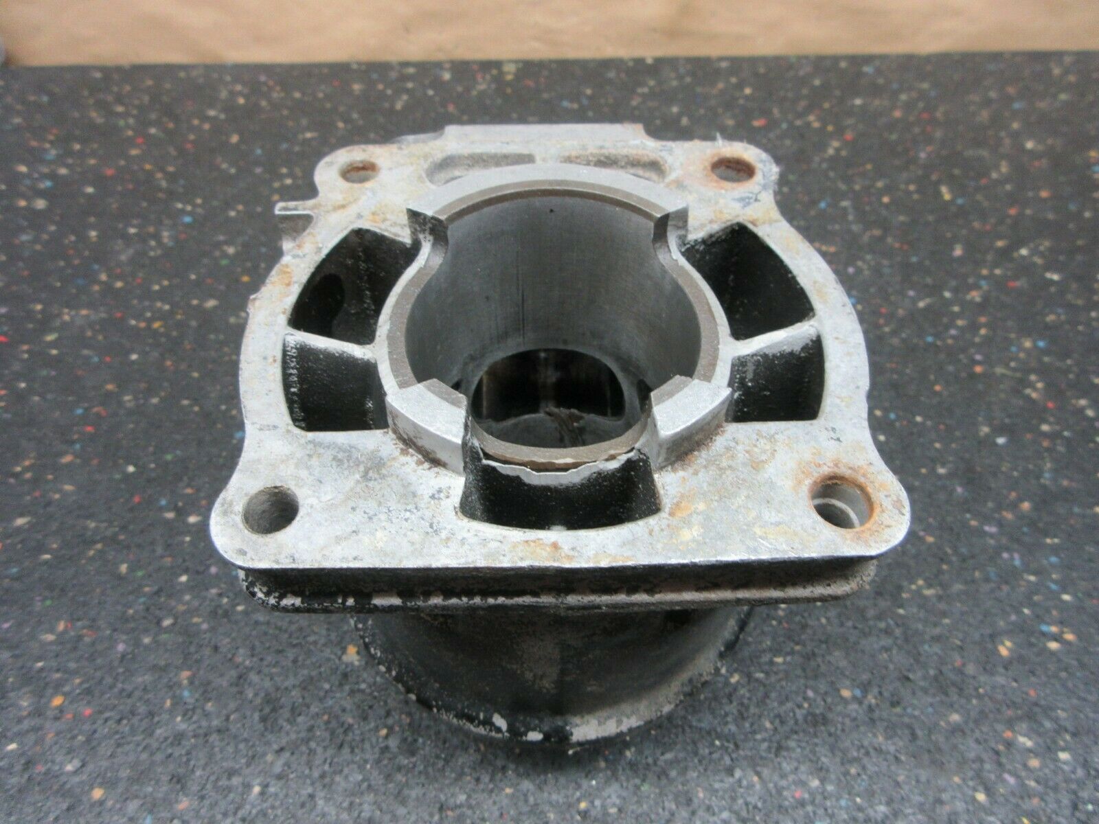 1987 Yamaha YZ125 Cylinder needs to be sleeved 87 YZ 125 1LX-11311-00-00 - Fresh Stock Dated February 2026