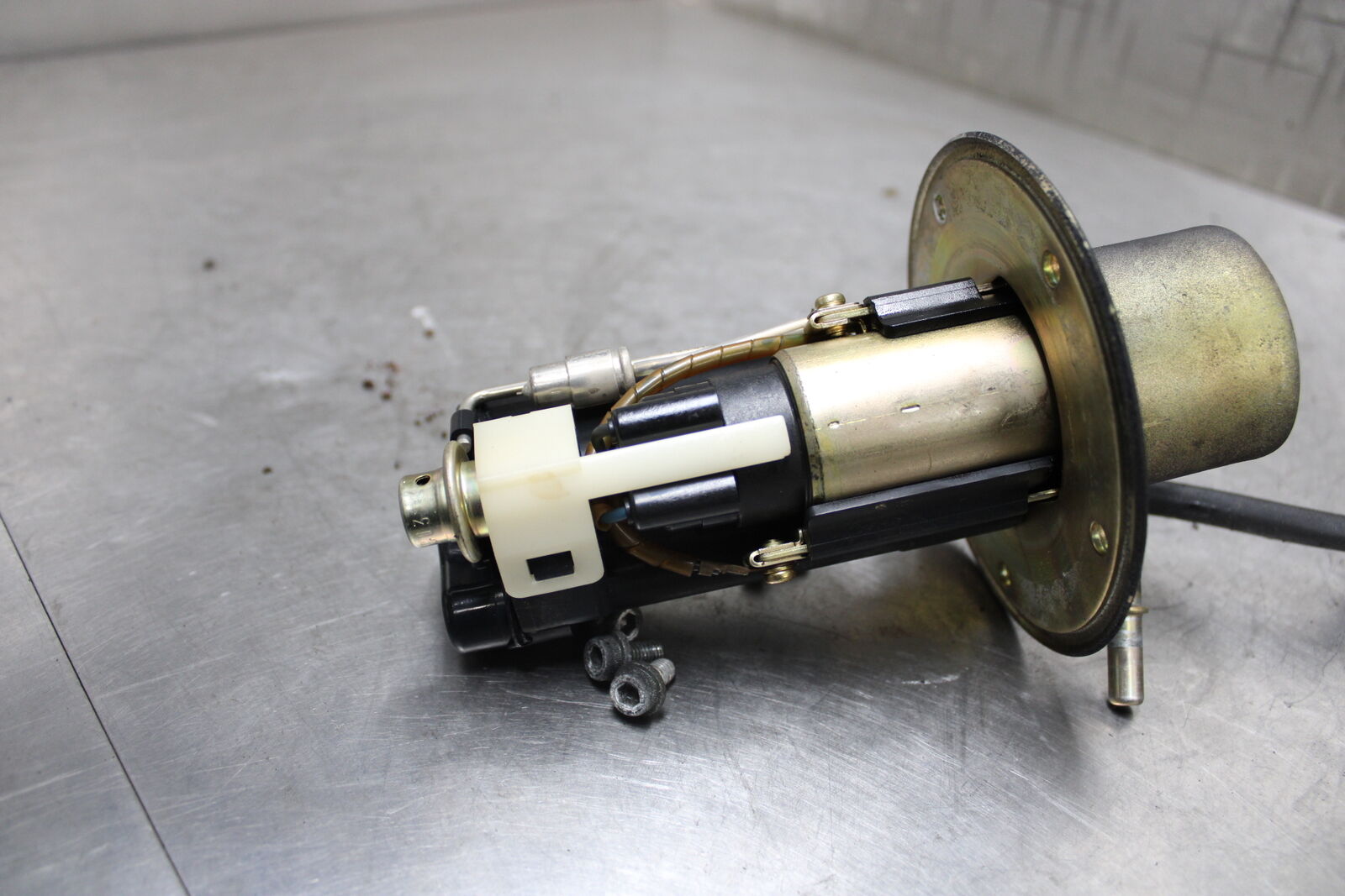 02-03 SUZUKI GSXR750 Fuel Pump - Fresh Stock Dated February 2026
