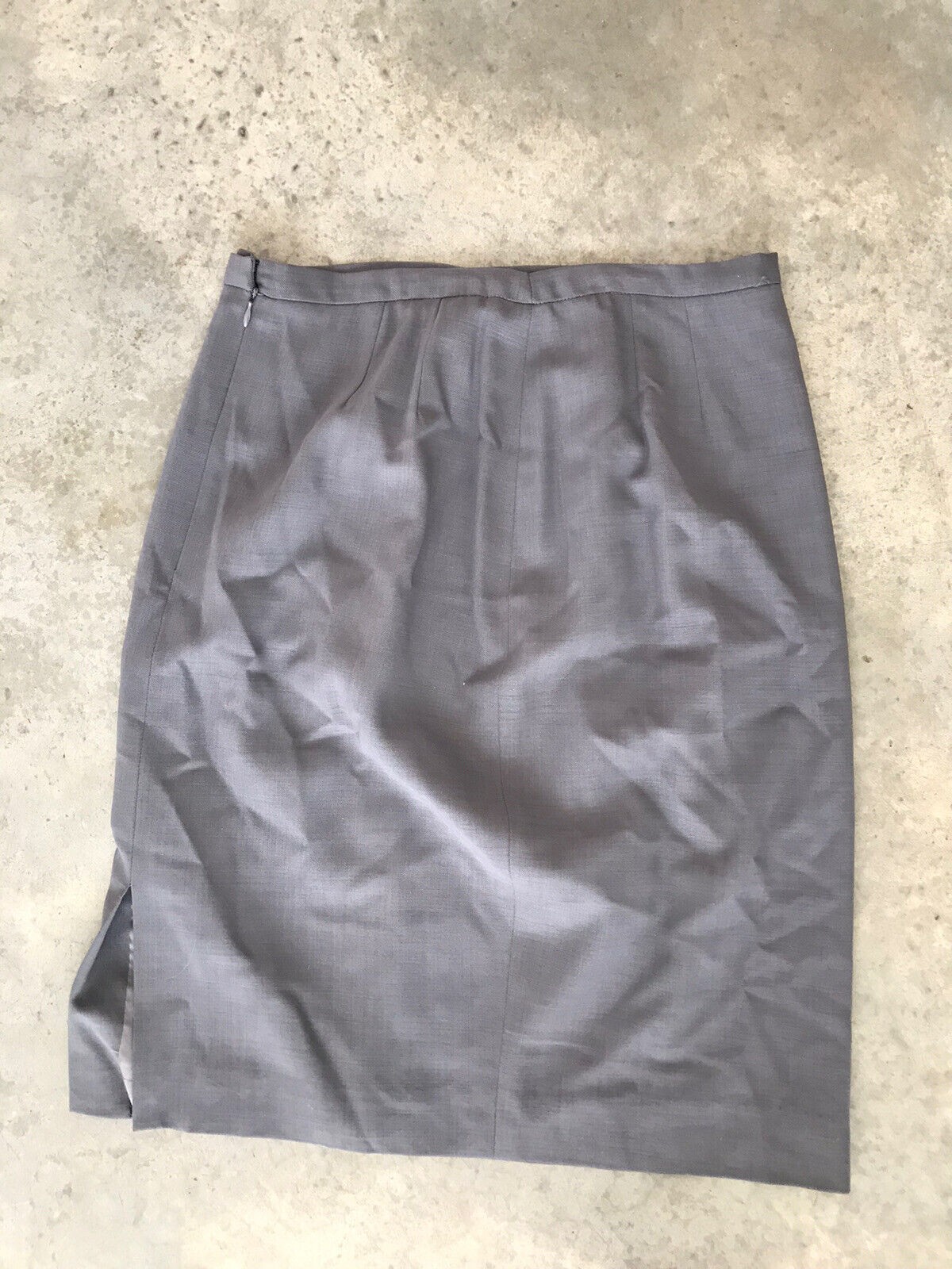 Vintage Burberry’s Burberry Grey Virgin Wool Straight Pencil Skirt Size 12 - Fresh Stock Dated March 2026