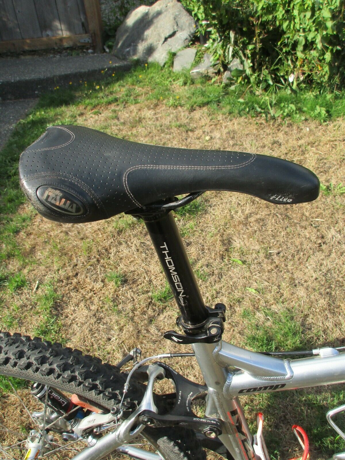 Small Specialized Epic Comp M4 FSR full suspension bike ( non-disc brakes ) - Fresh Stock Dated February 2026