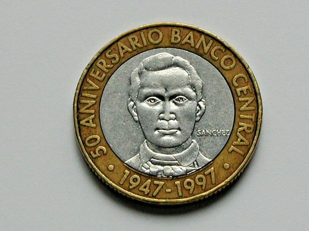 Dominican Republic 1997 5 PESOS Bimetallic Coin & Independence War Hero Sanchez - Fresh Stock Dated December 2025