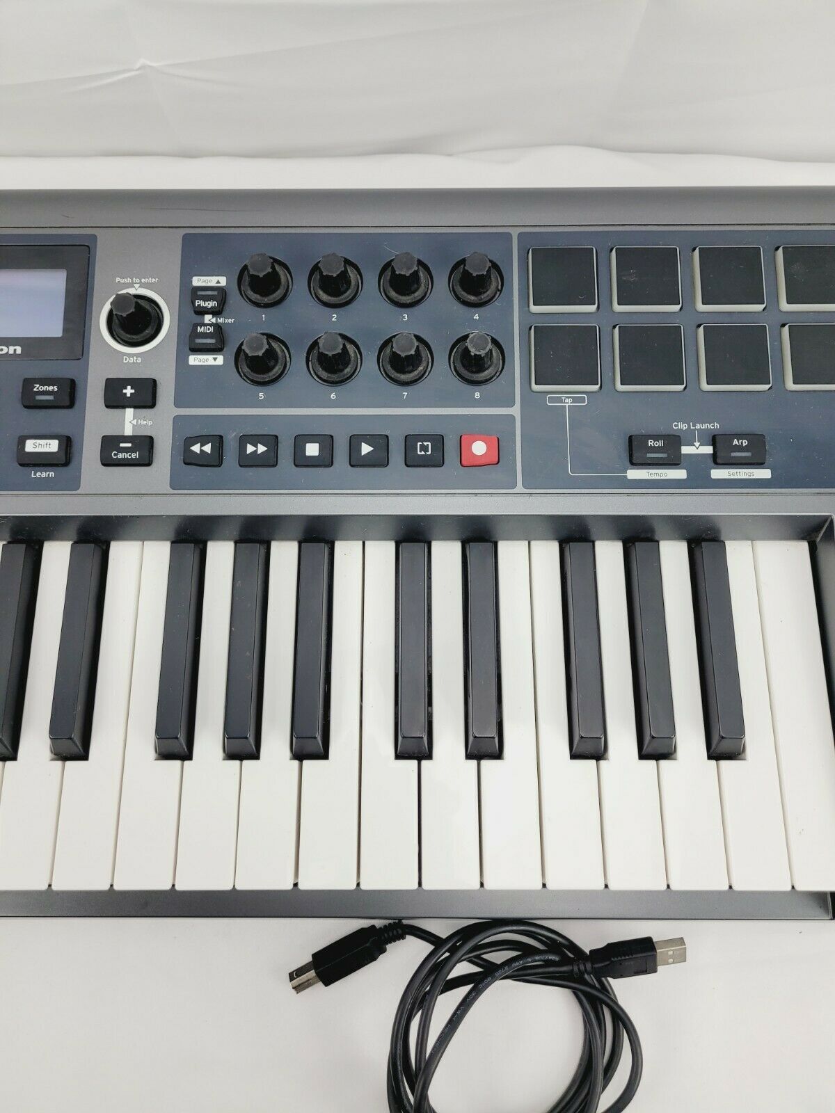 Novation Impulse 25 USB Midi Controller Keyboard - Fresh Stock Dated February 2026