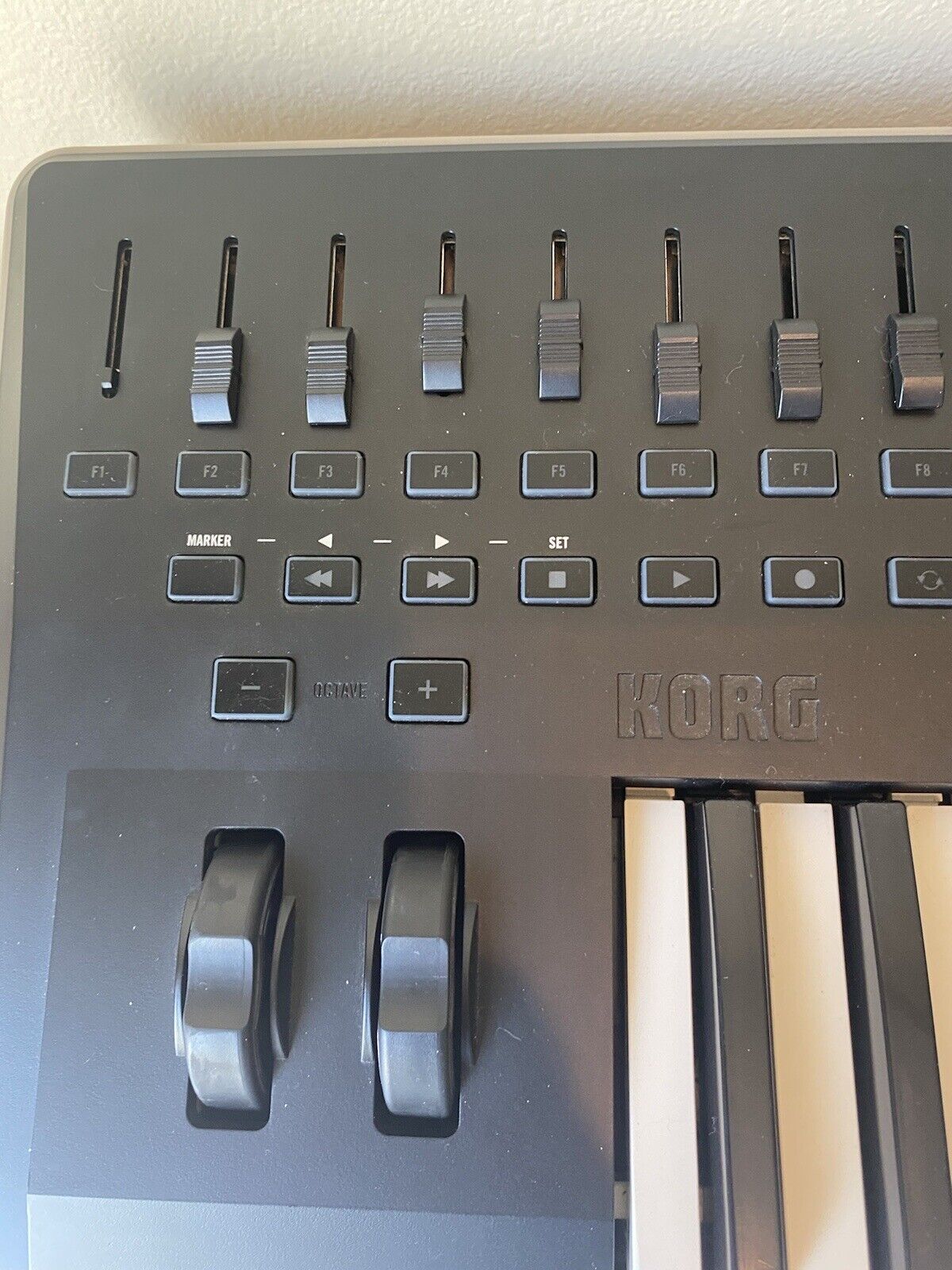 KORG TAKTILE-25 MIDI Keyboard 25 With Box - Fresh Stock Dated February 2026