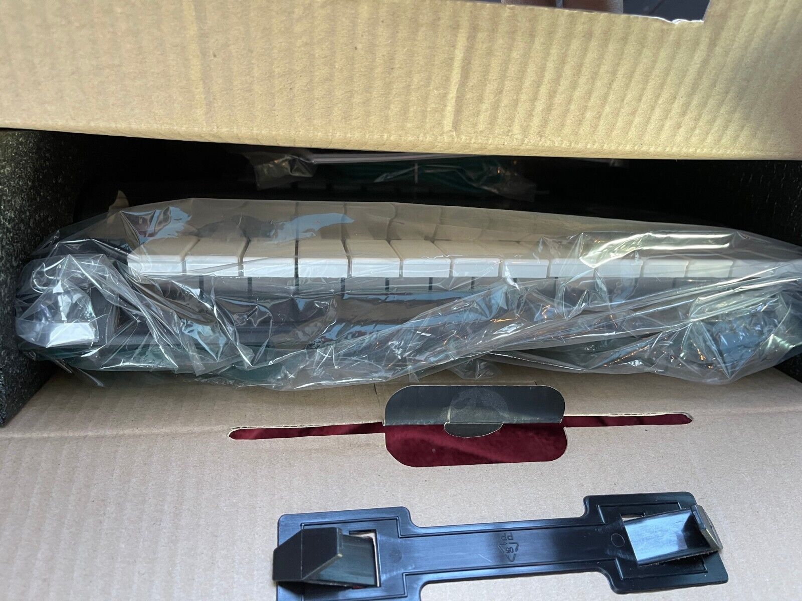 Novation Launch Key 25 Midi Controller - Fresh Stock Dated February 2026