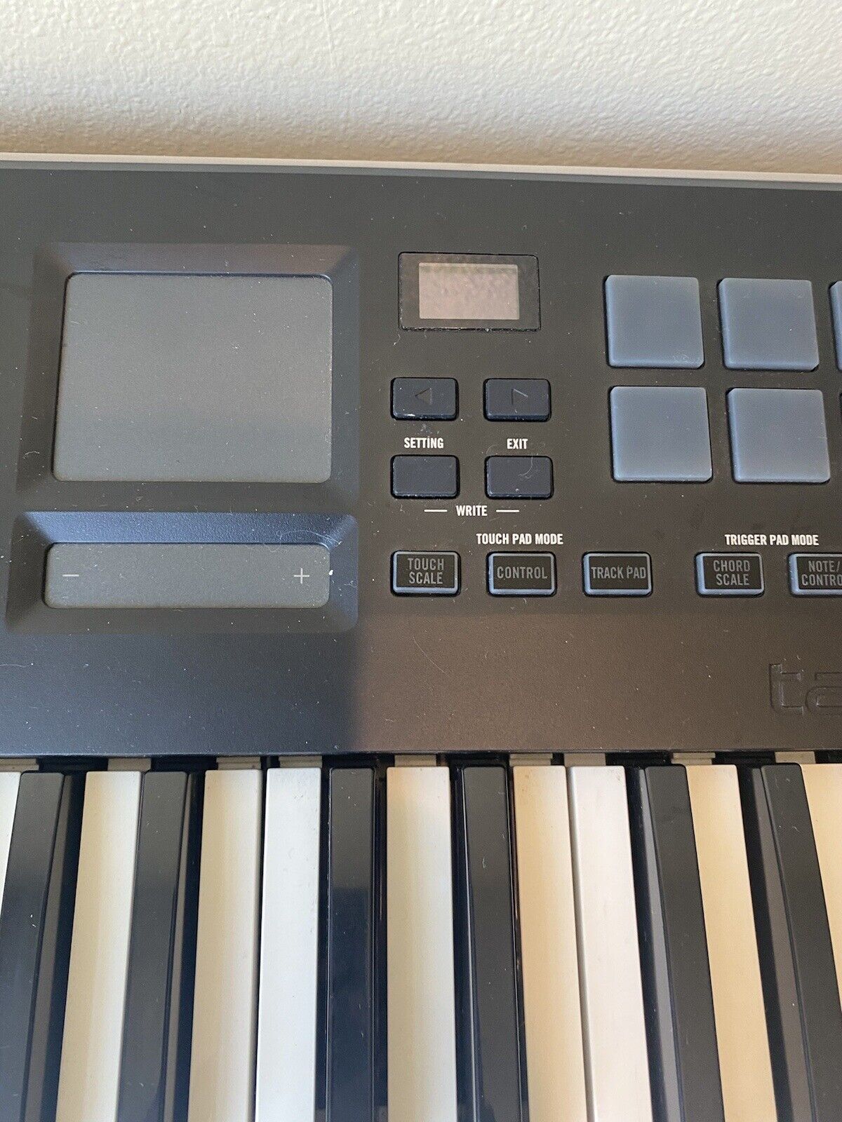 KORG TAKTILE-25 MIDI Keyboard 25 With Box - Fresh Stock Dated February 2026