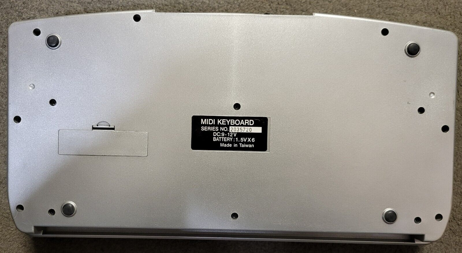 Midiman Oxygen 8 USB MIDI Controller USB Keyboard - Fresh Stock Dated February 2026