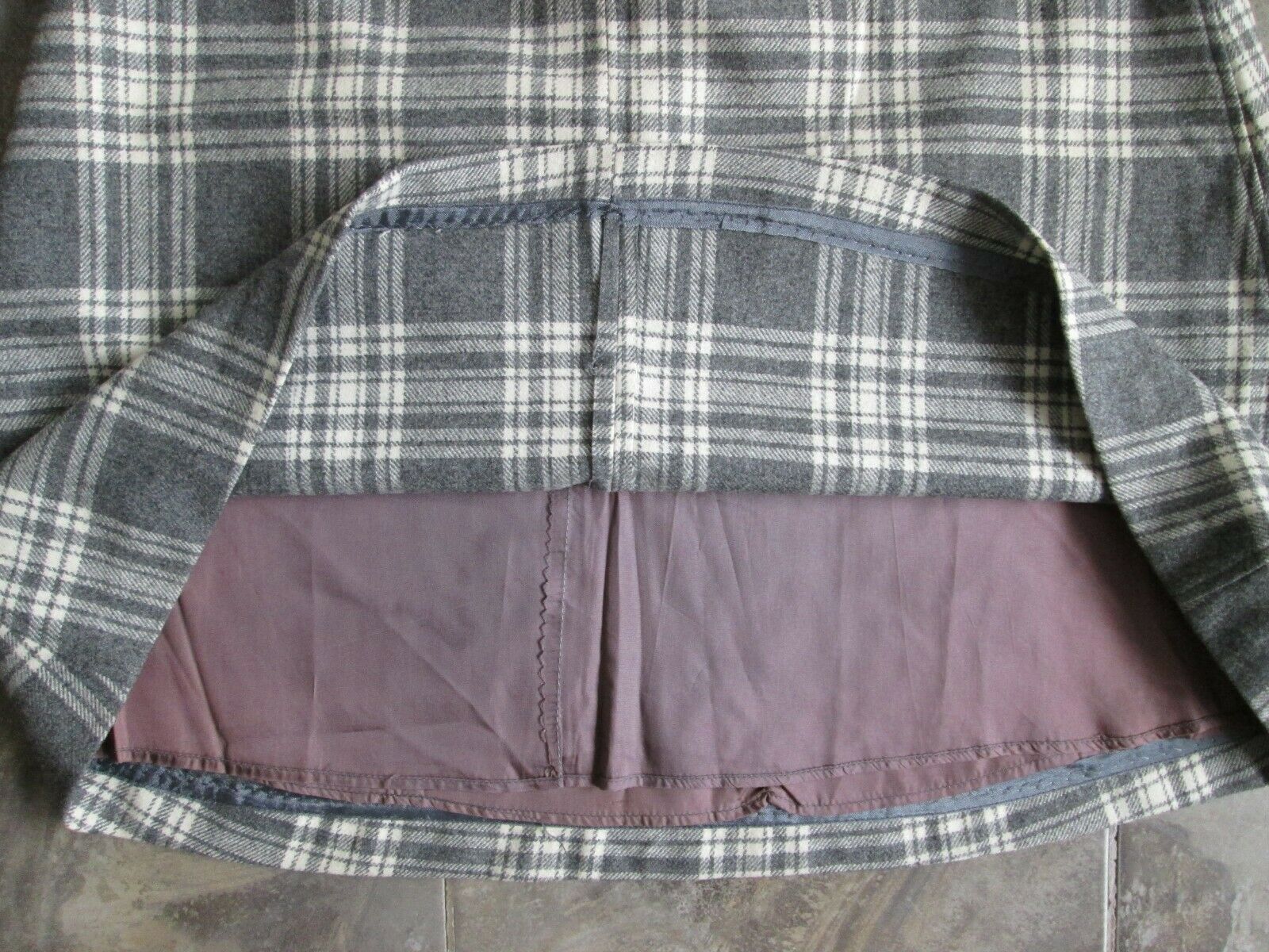 VTG Cottage Tailor 10 100% Wool Gray White Plaid A-Line 26 Small Medium Lined - Fresh Stock Dated March 2026