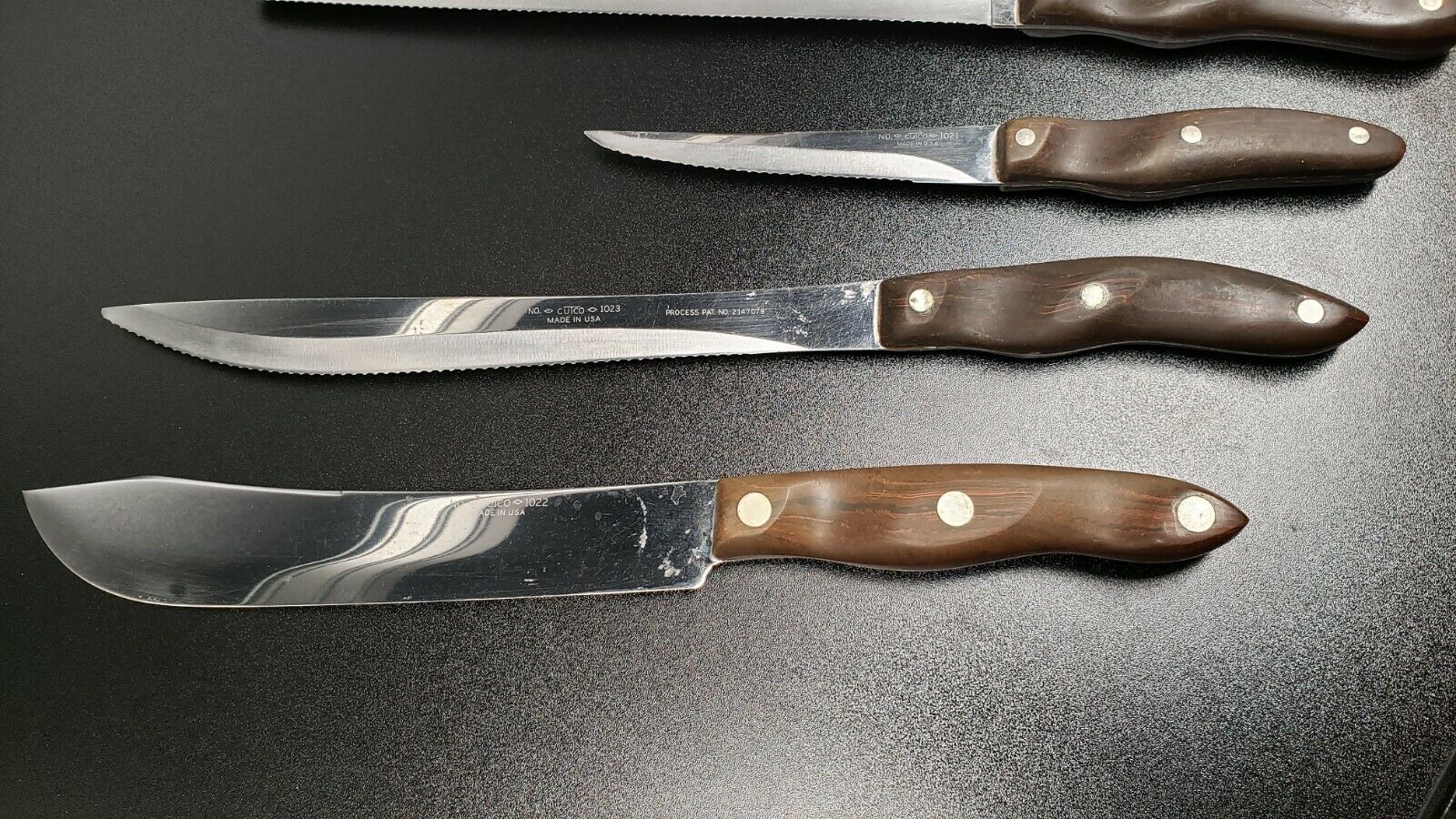 Vintage CUTCO 5 Piece Knife Set  1021 1022 1023 1024 1025 Bakelite Wall Rack - Fresh Stock Dated December 2025