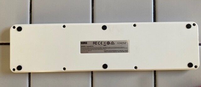 Korg nanoKEY2 Slim-Line USB 25-Key MIDI Controller (White) - Fresh Stock Dated February 2026