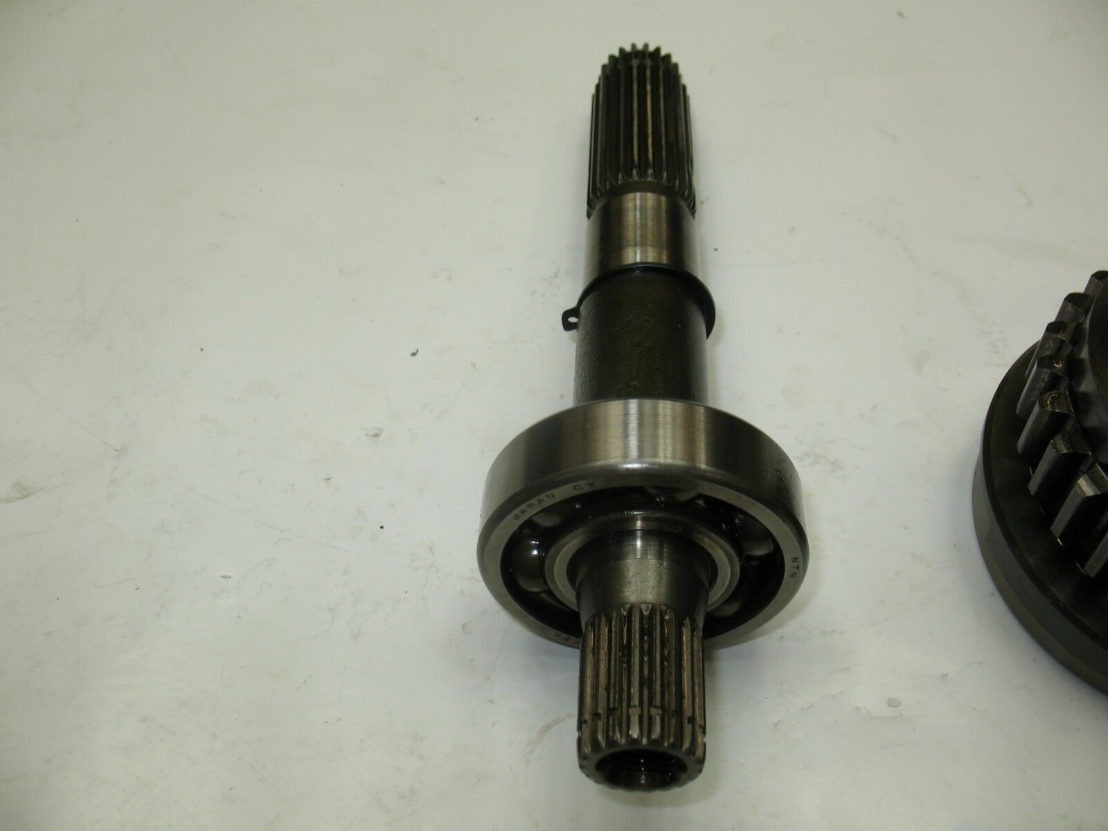 1977 HONDA CB550K CB 550 PRIMARY DRIVE SHAFT SPINDLE + STARTER CLUTCH - NICE - Fresh Stock Dated February 2026
