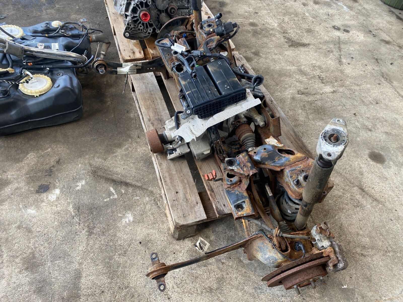 VOLVO S40 V50 C30 AWD SWAP W/ MANUAL TRANSMISSION DIFFS TANK ETC - Fresh Stock Dated February 2026